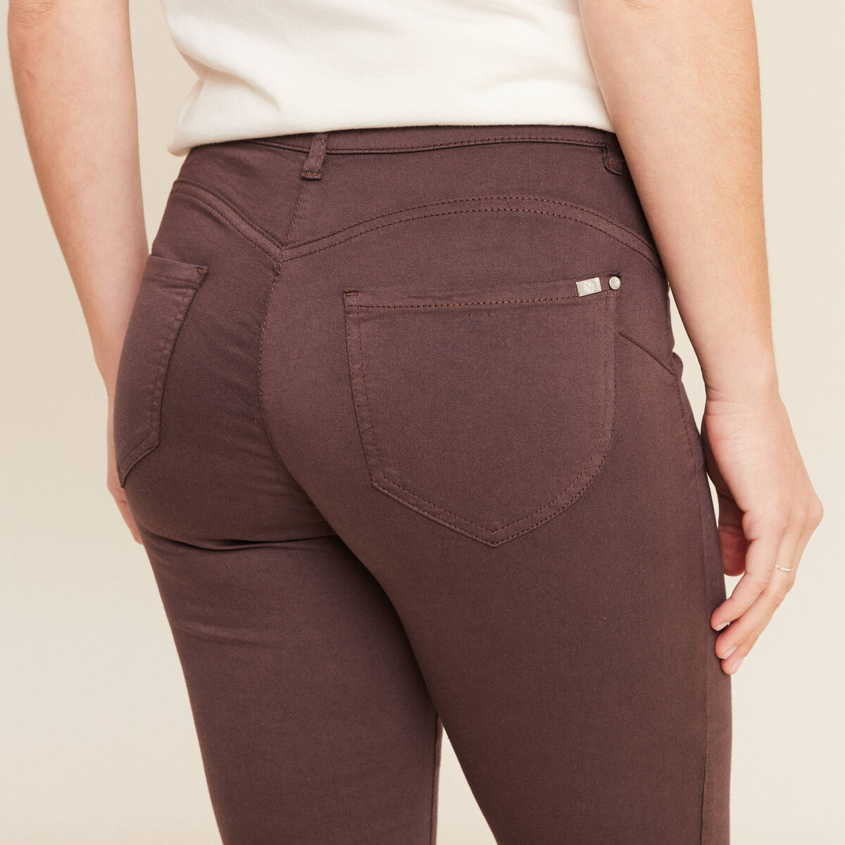 Pantacourt droit taille standard marron femme