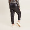 Pantalon coupe mom simili cuir noir femme