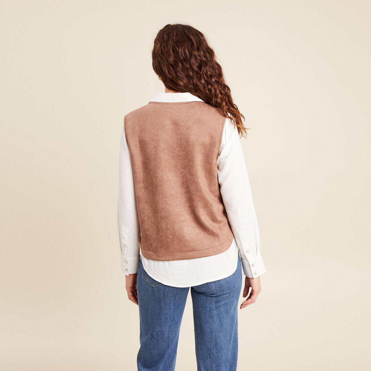 Top cintr&eacute; sans manches col rond camel femme