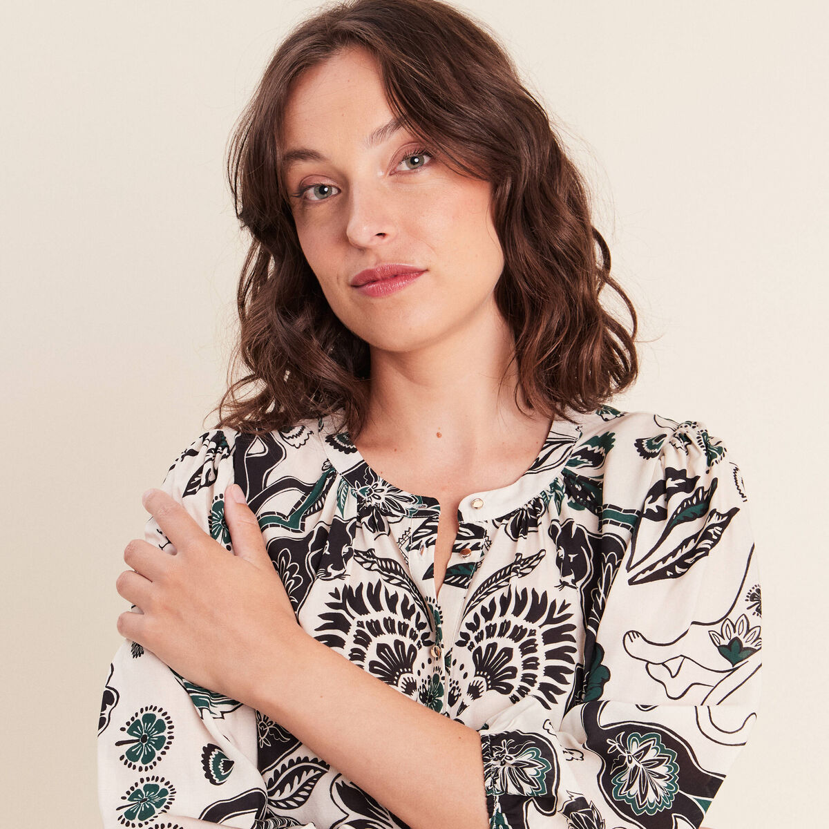 Chemise droite manches 3/4 col rond vert femme