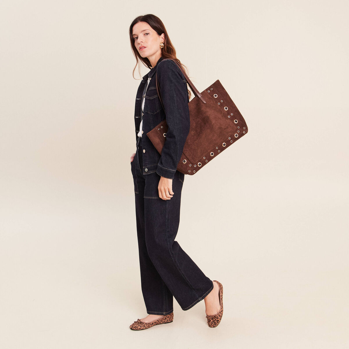 Veste cintr&eacute;e courte en jean denim brut femme