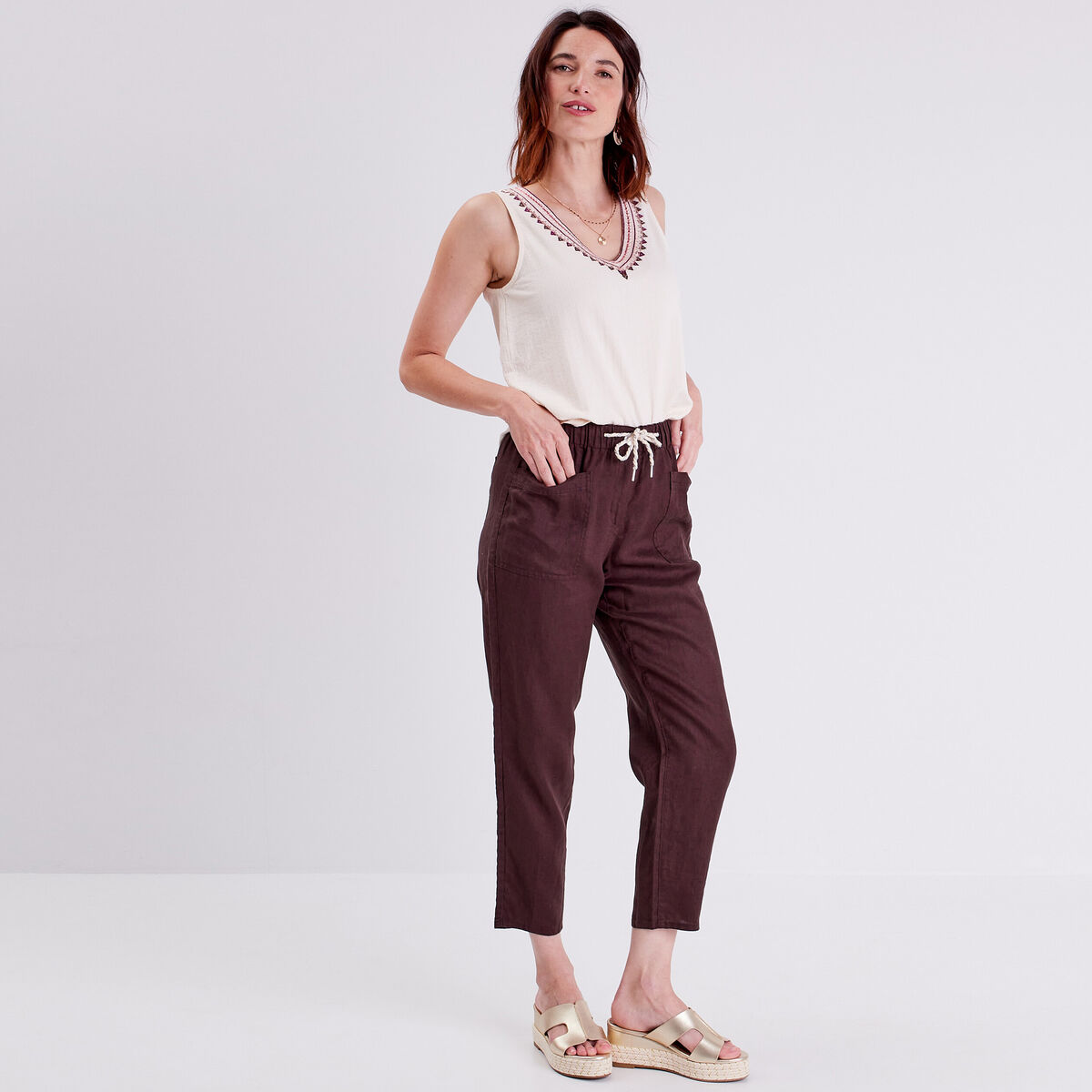 Pantalon battle en lin marron fonc&eacute; femme