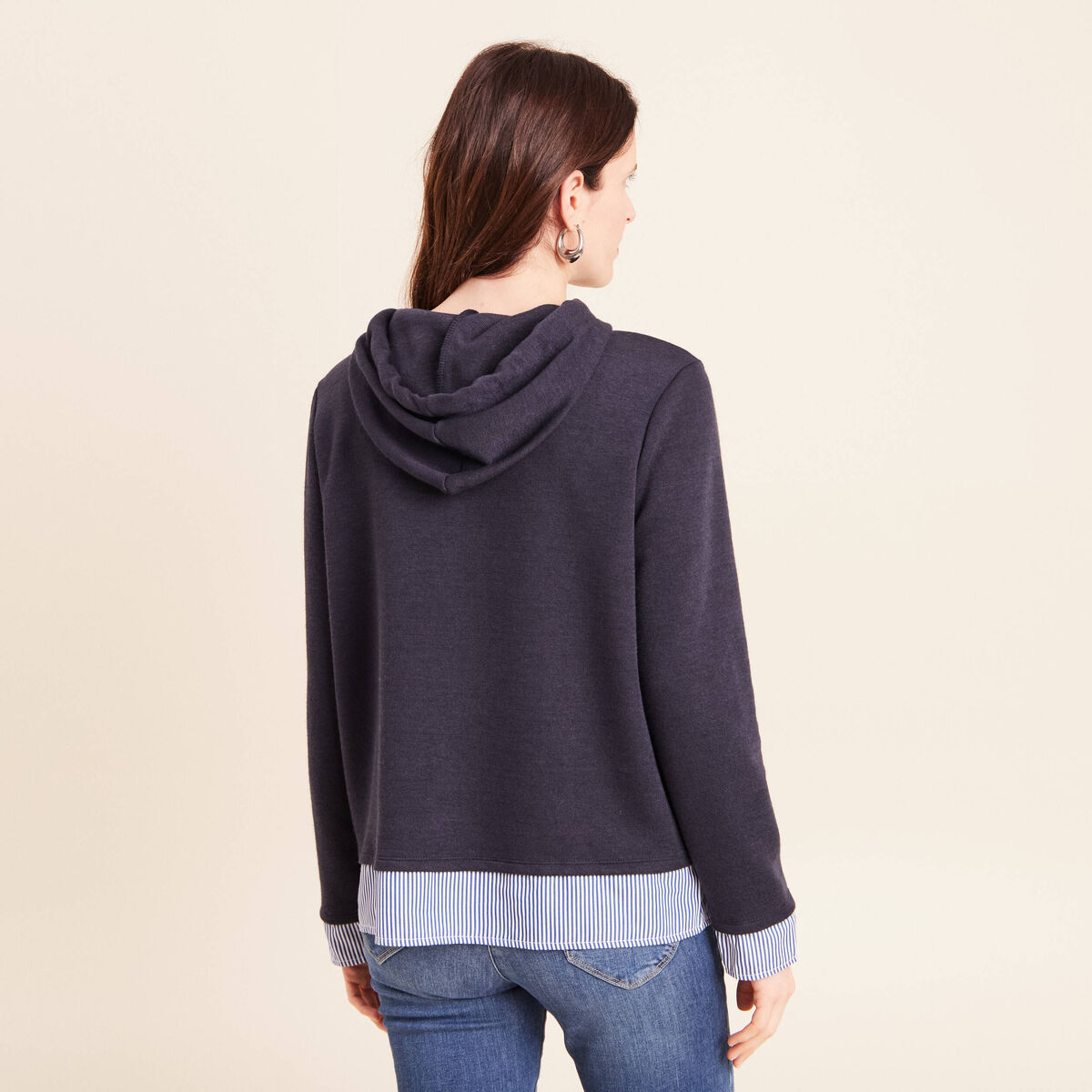 Sweat &agrave; capuche manches longues bleu marine femme