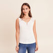 D&eacute;bardeur tricot sans manches blanc femme
