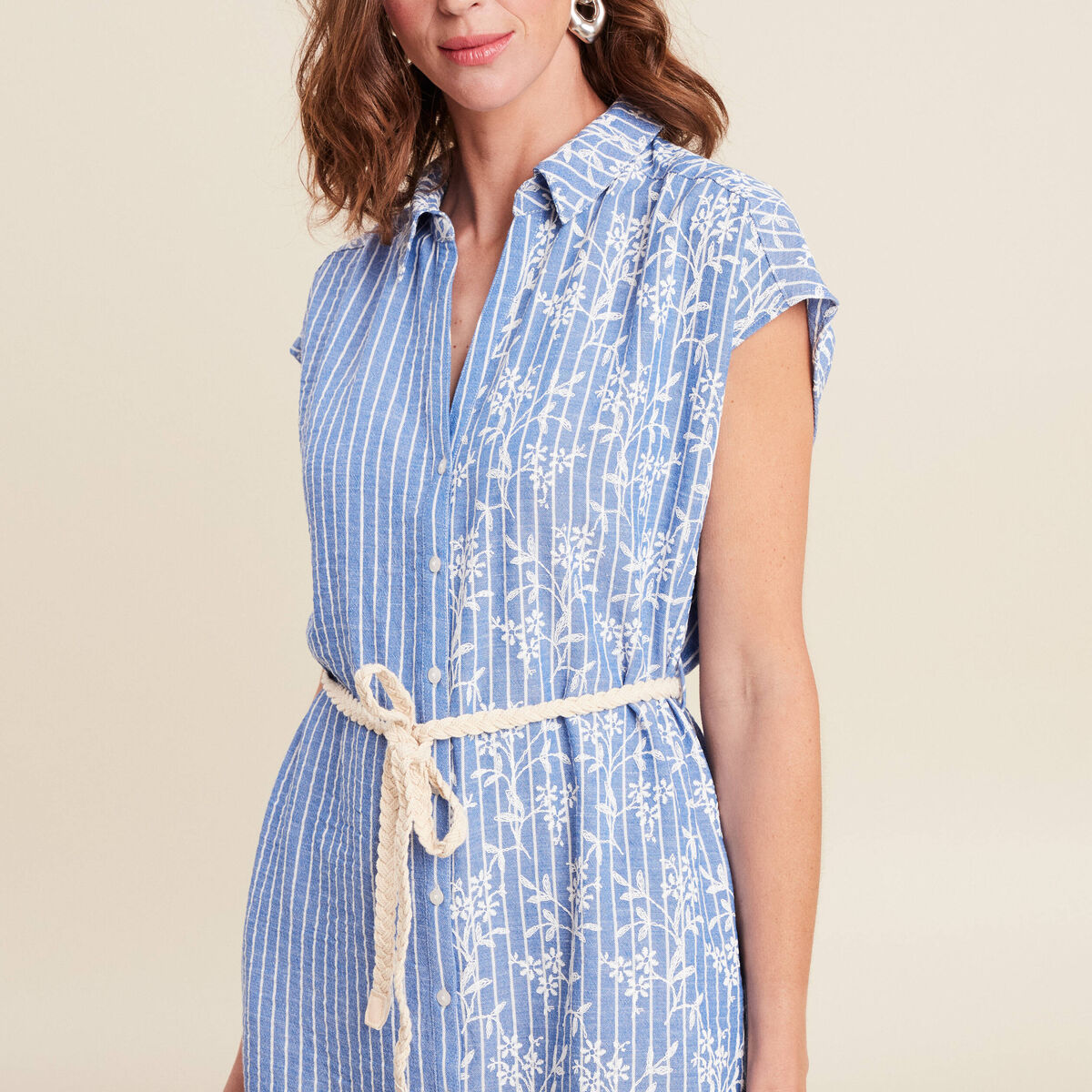 Robe droite courte col chemise ceinture bleu clair femme