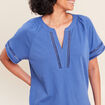 Blouse col v manches courtes bleu roi femme