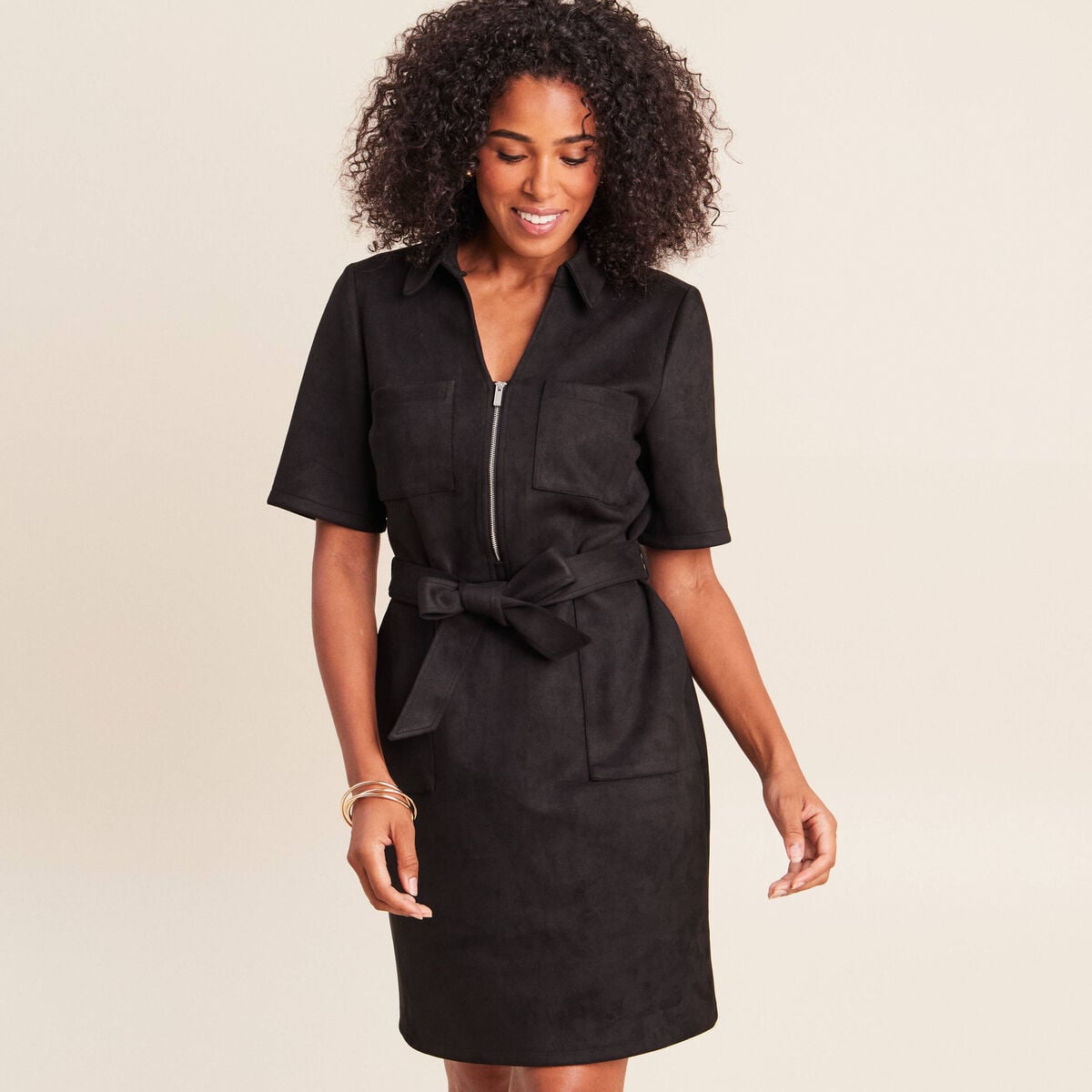 Robe droite courte manches coudes daim noir femme