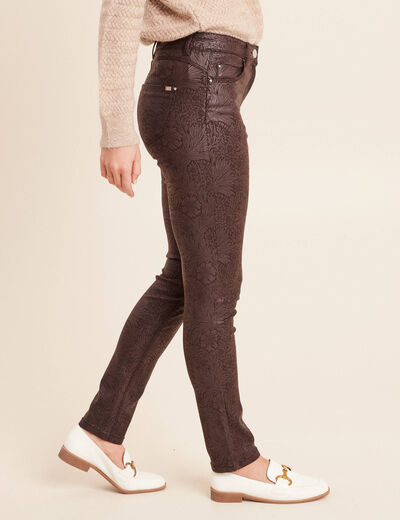 Pantalon coupe ajust&eacute;e enduit marron femme