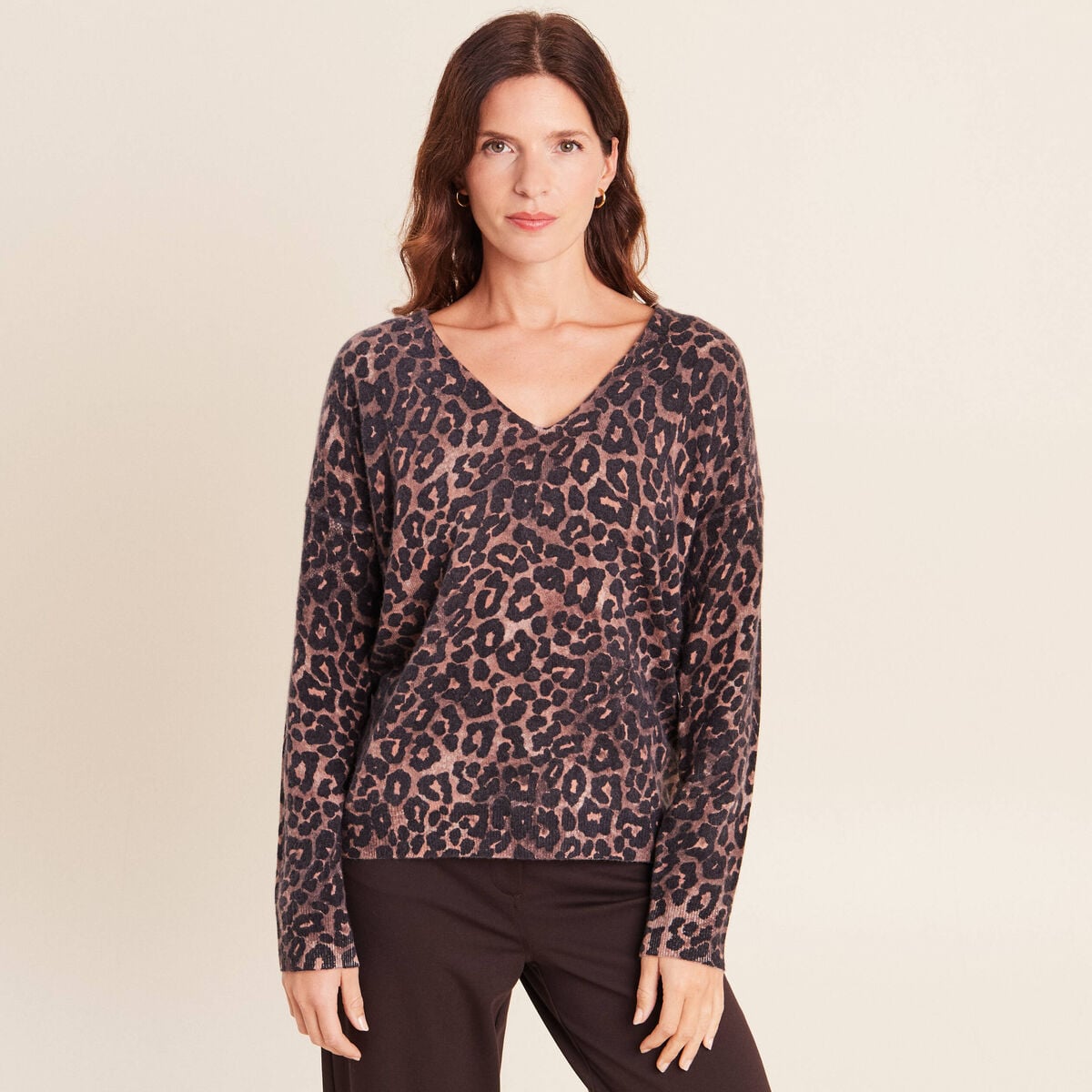 Pull col v marron femme