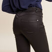 Pantalon ajusté enduit 7/8ème noir femme