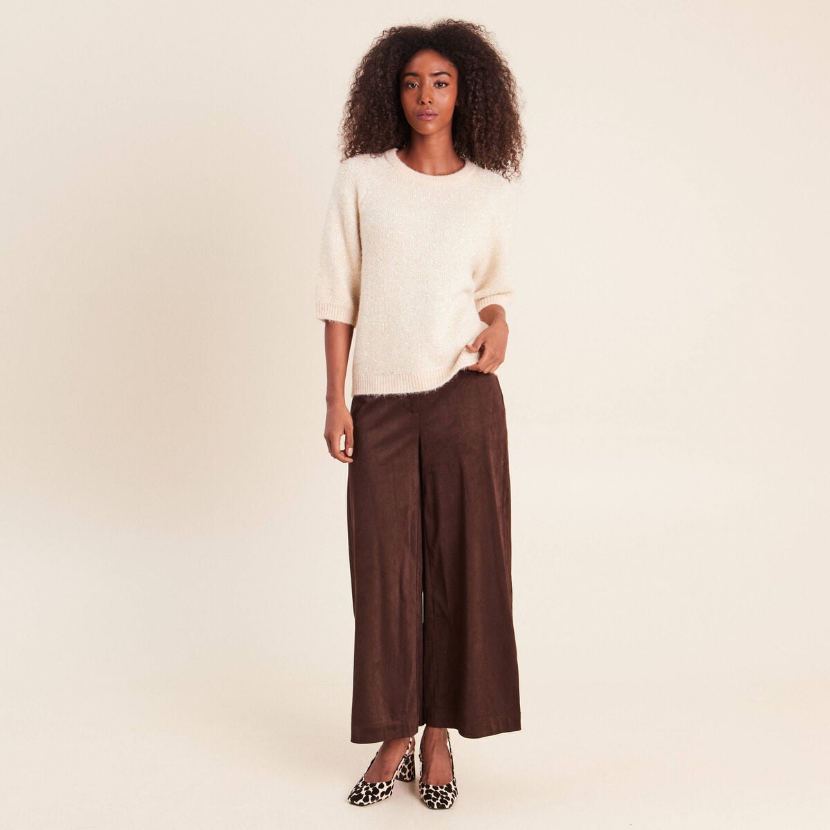 Pantalon large 7/8&egrave;me aspect daim marron fonc&eacute; femme