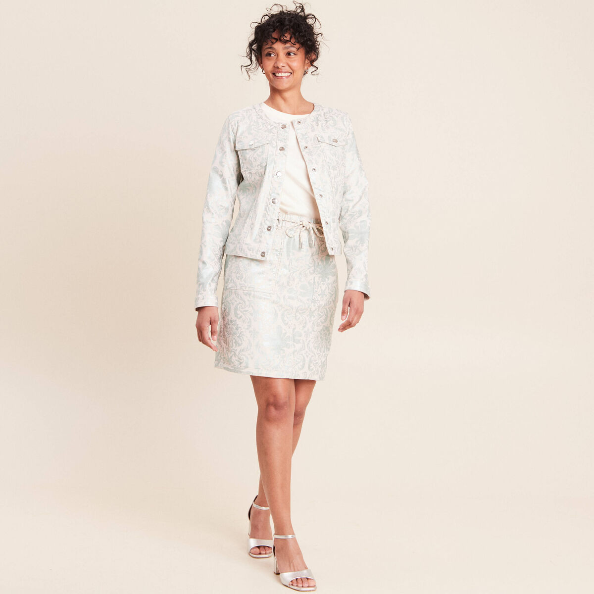 Veste cintr&eacute;e r&eacute;versible manches longues blanc femme