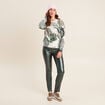 Pantalon ajust&eacute; enduit &agrave; pont vert fonc&eacute; femme