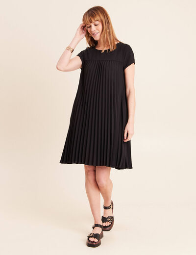 Robe courte &eacute;vas&eacute;e pliss&eacute;e col rond noir femme