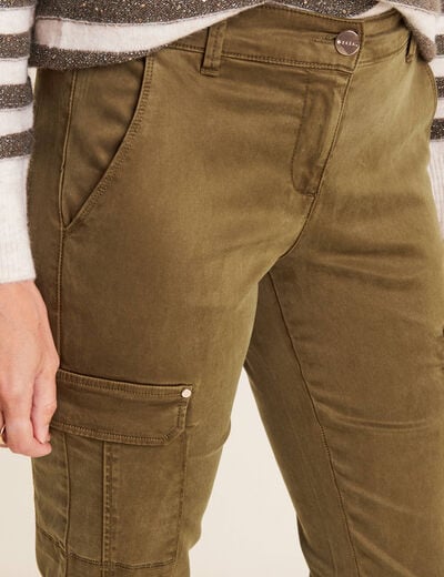 Pantalon ajusté satin 7/8ème vert olive femme