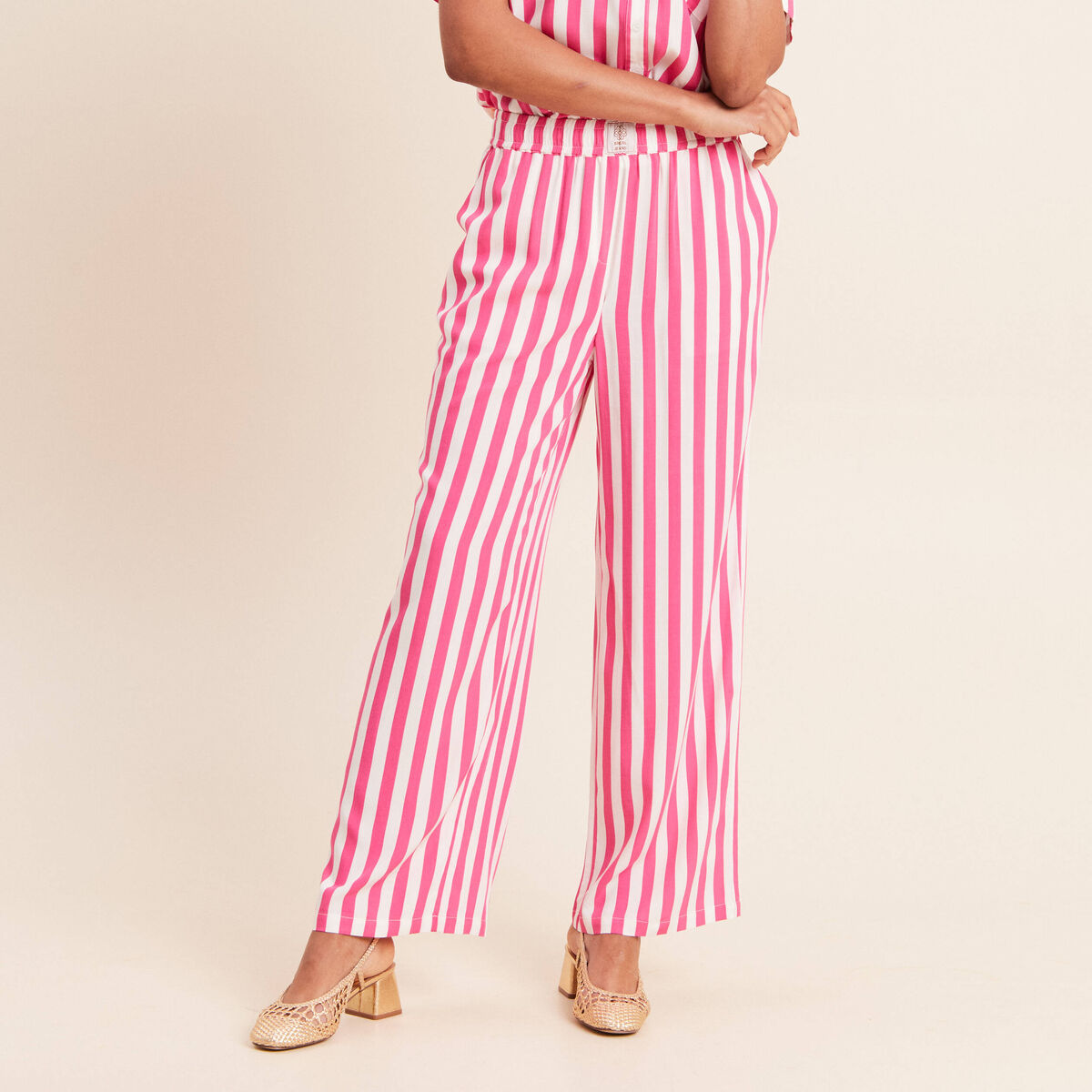 Pantalon fluide et large taille standard rose fushia femme