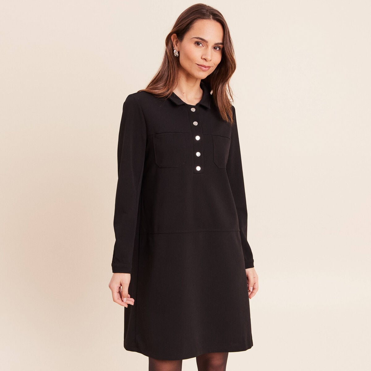Robe droite courte en maille col chemise noir femme