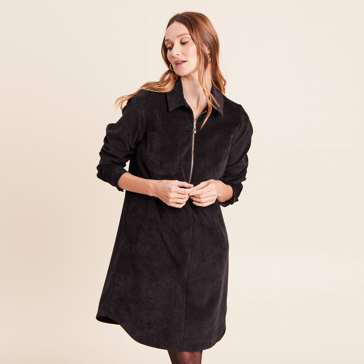 Robe droite courte velours col chemise noir femme