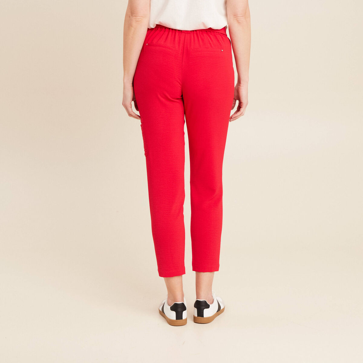Pantalon flou ceintur&eacute; rouge femme