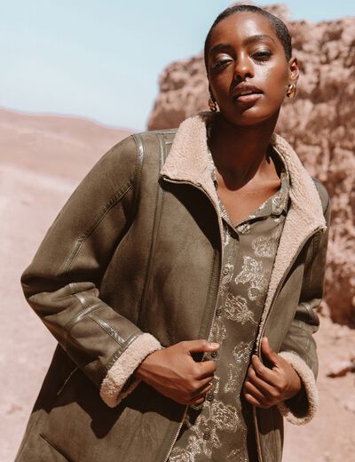 Manteau cintr&eacute; mi-long vert kaki femme