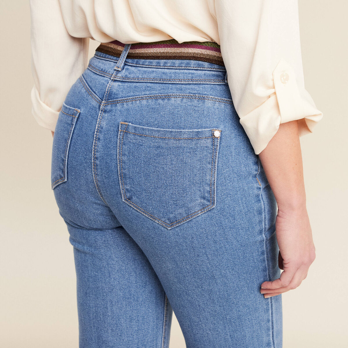 Jean large ceinturé denim double stone femme