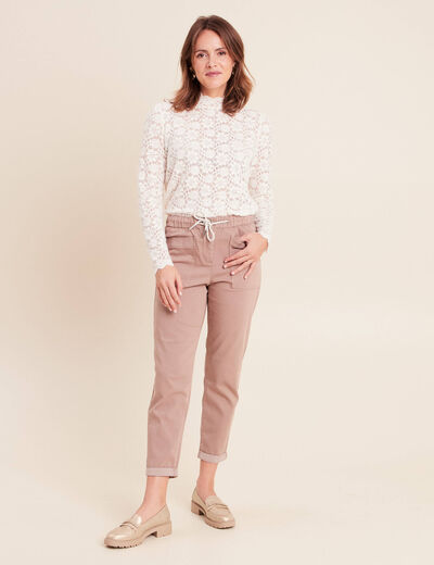T-shirt cintr&eacute; col montant dentelle ecru femme