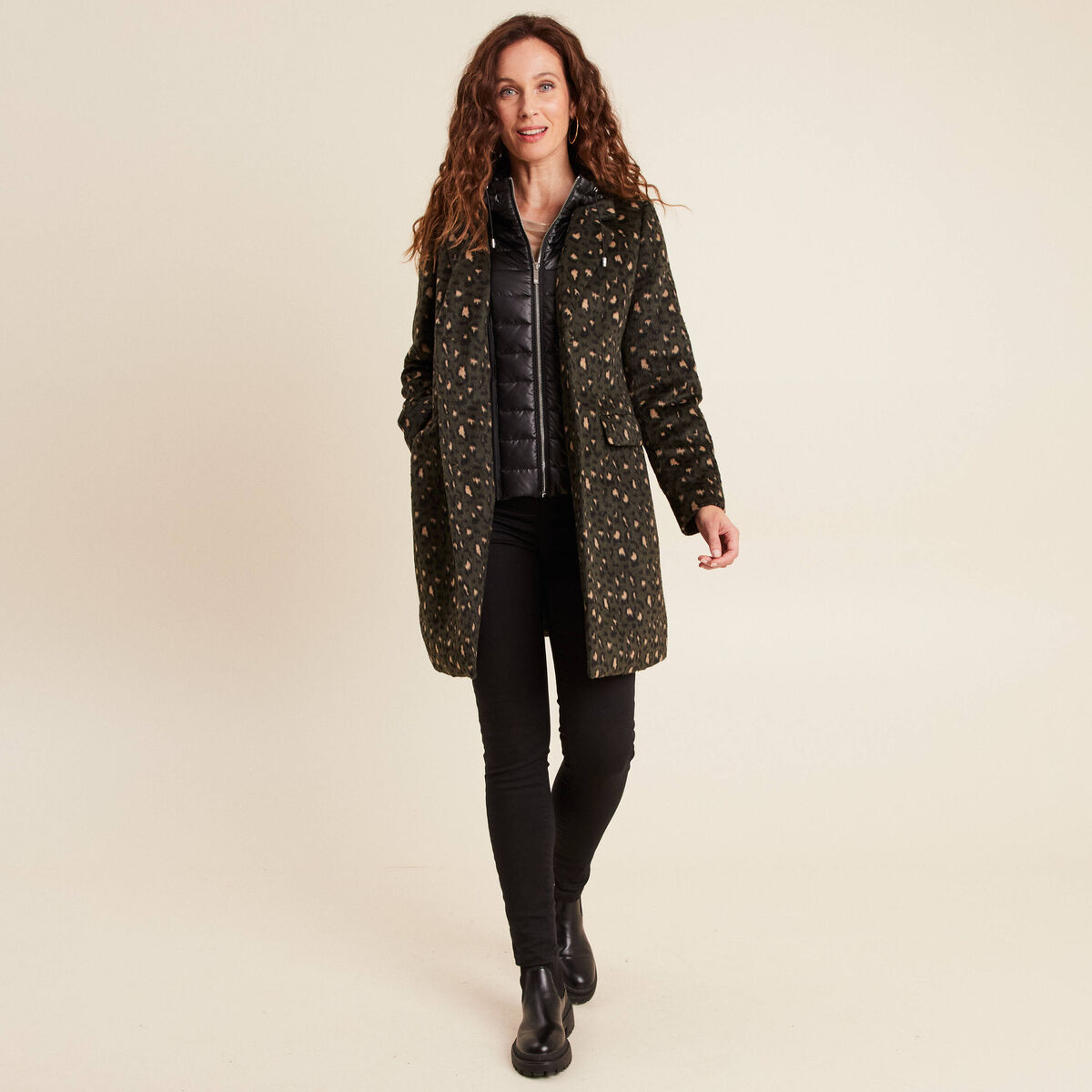 Manteau 2 en 1 ajust&eacute; &agrave; capuche amovible vert kaki femme