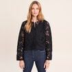 Gilet droit court col chemise dentelle noir femme