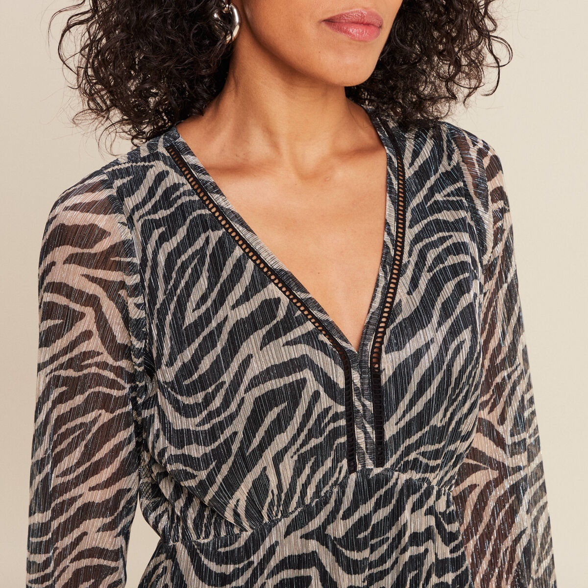 Robe z&eacute;br&eacute;e &agrave; sequins &eacute;vas&eacute;e noir femme
