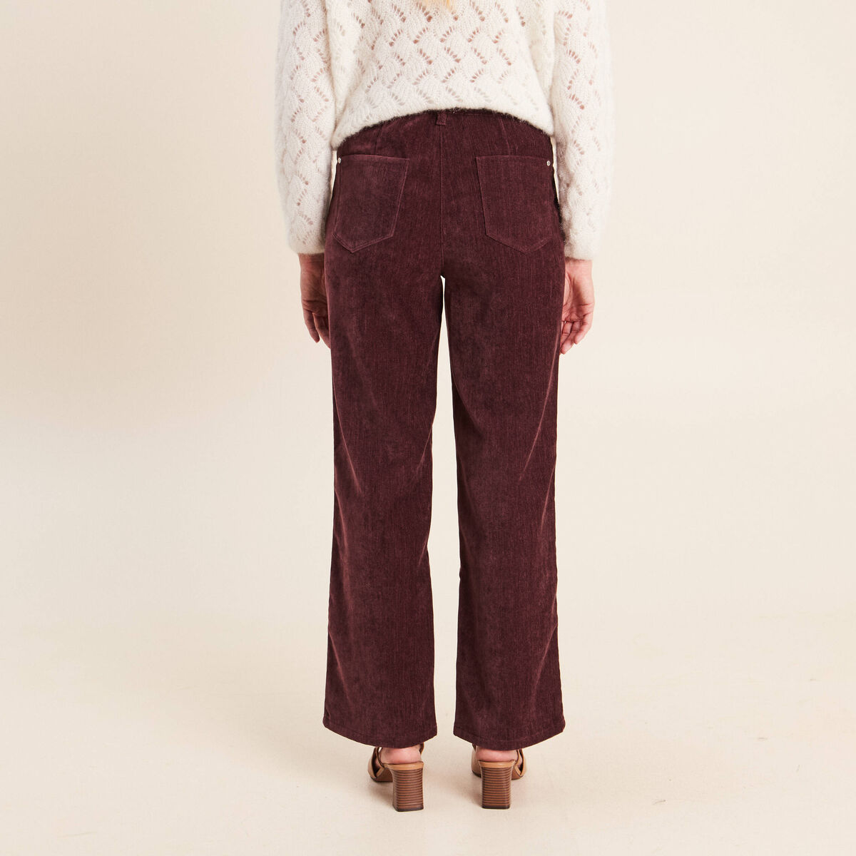 Jean taille haute en velours bordeaux femme
