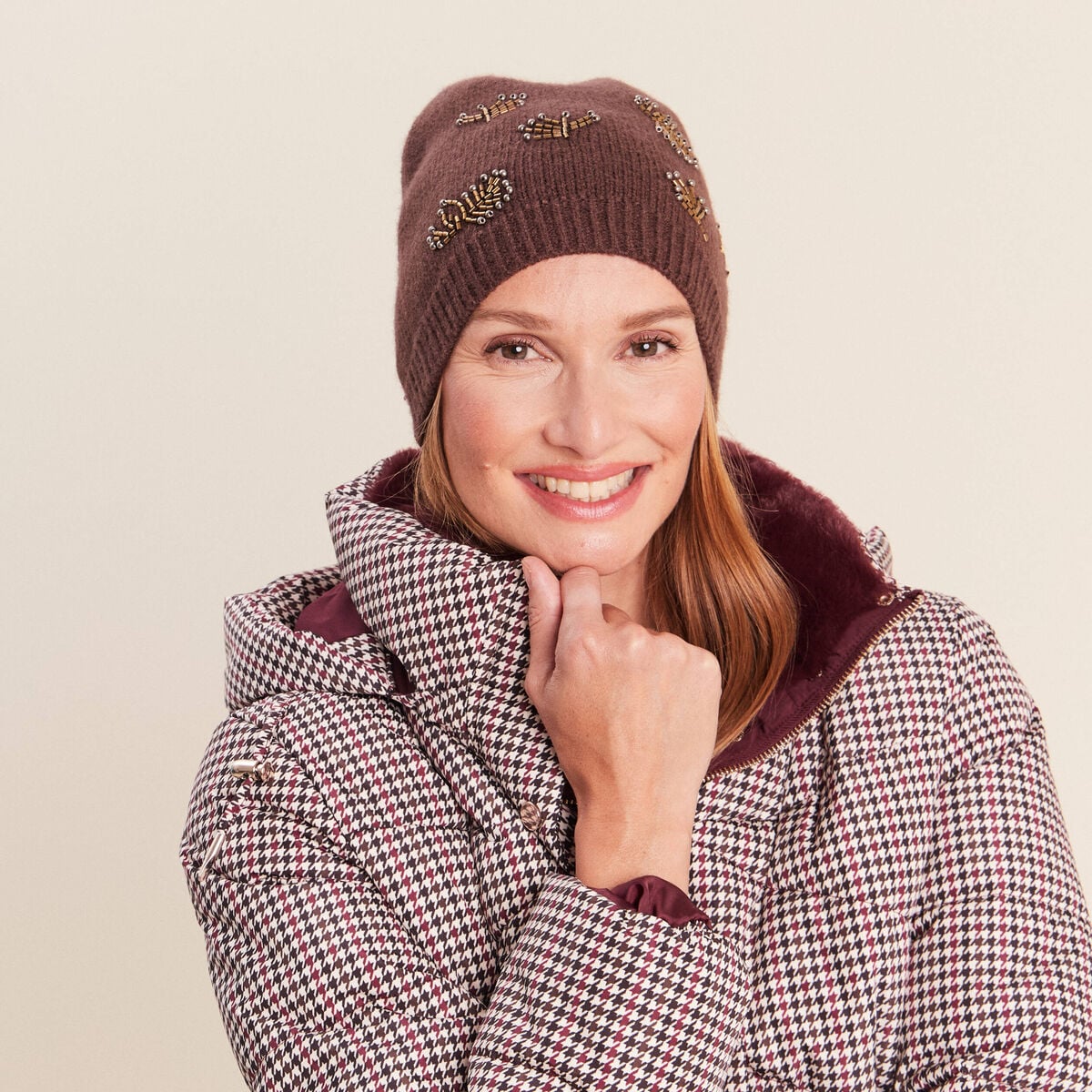 Bonnet marron fonc&eacute; femme