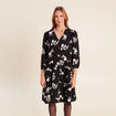 Robe courte &eacute;vas&eacute;e col v manches 3/4 noir femme