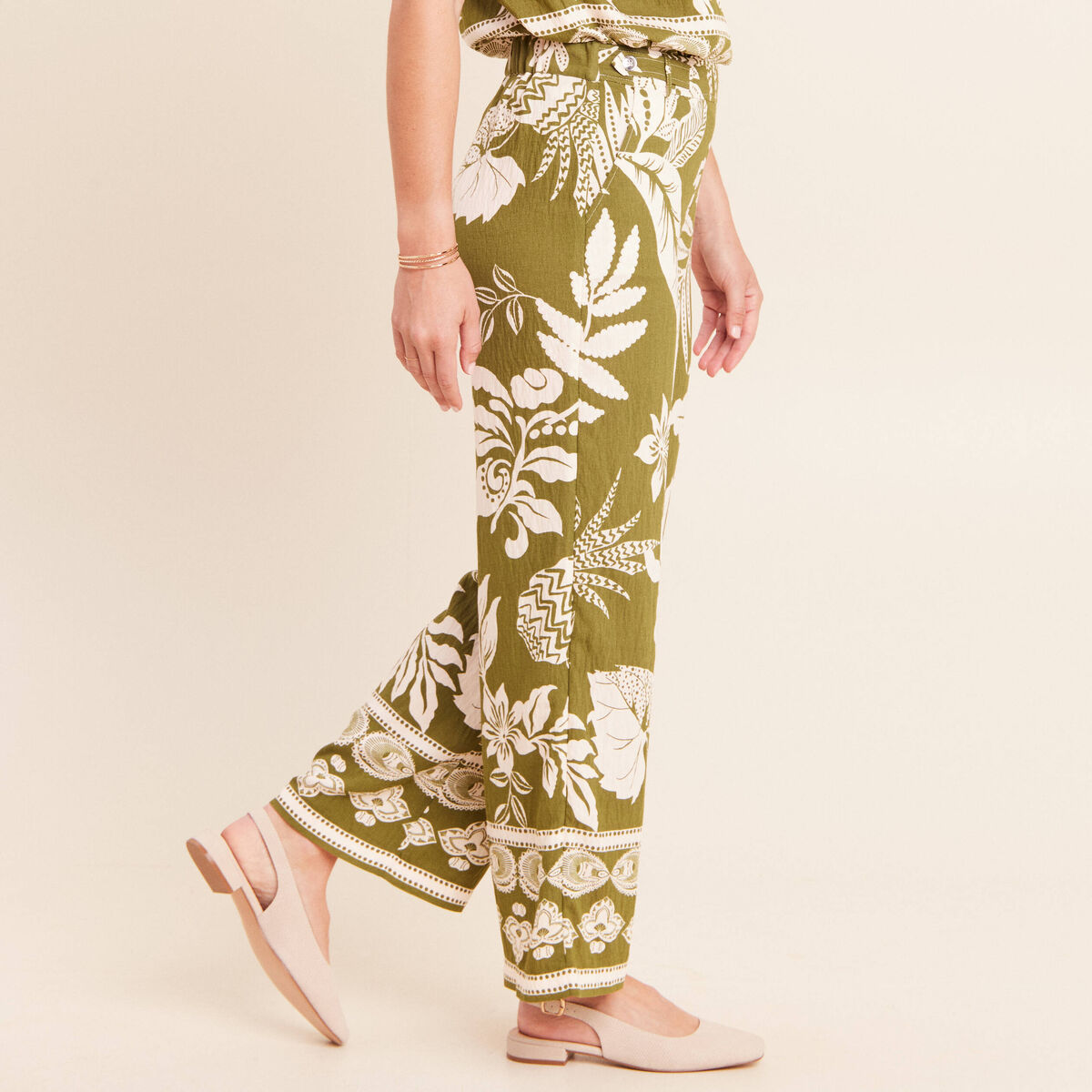 Pantalon large 7/8&egrave;me taille haute vert kaki femme