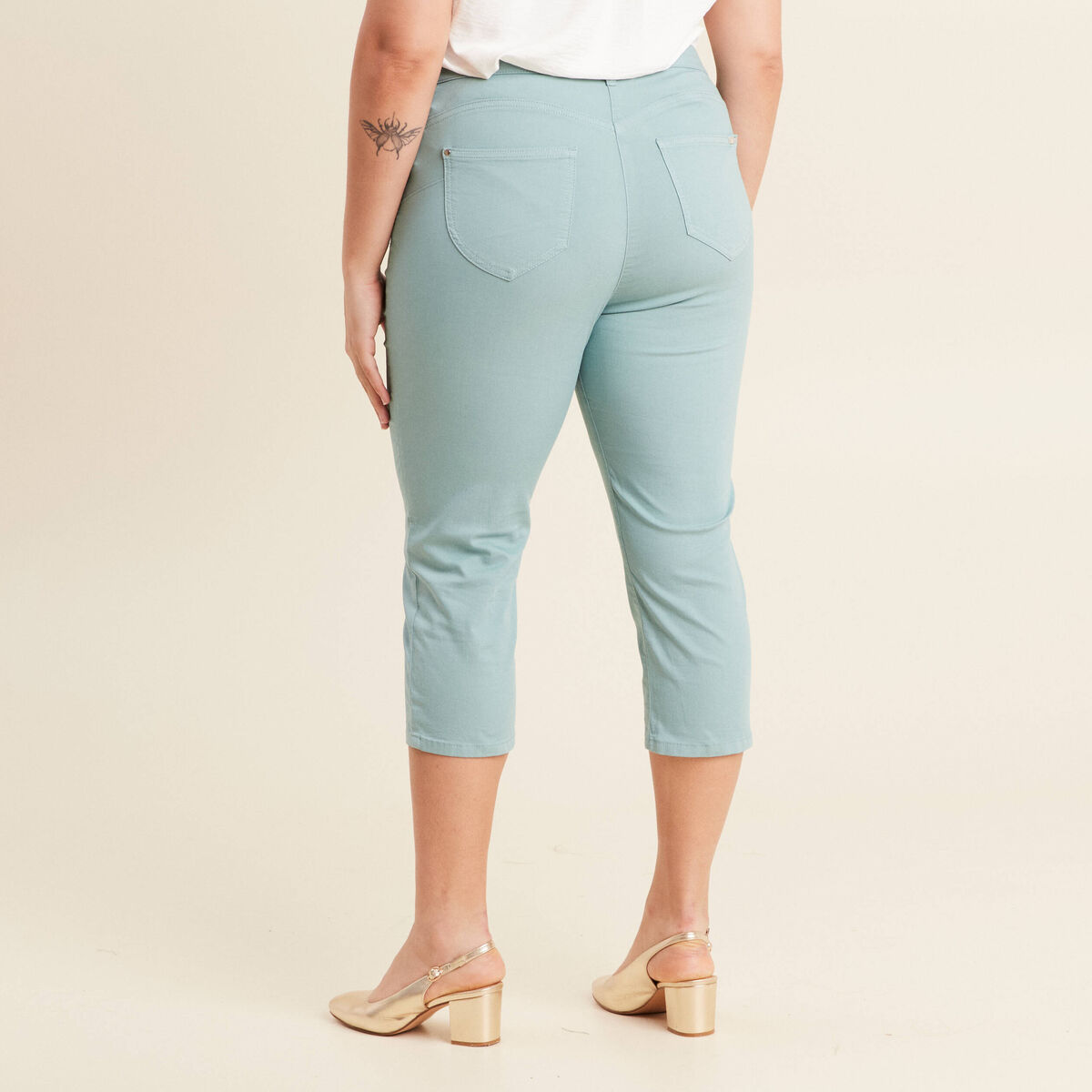 Pantacourt droit taille standard bleu canard femme