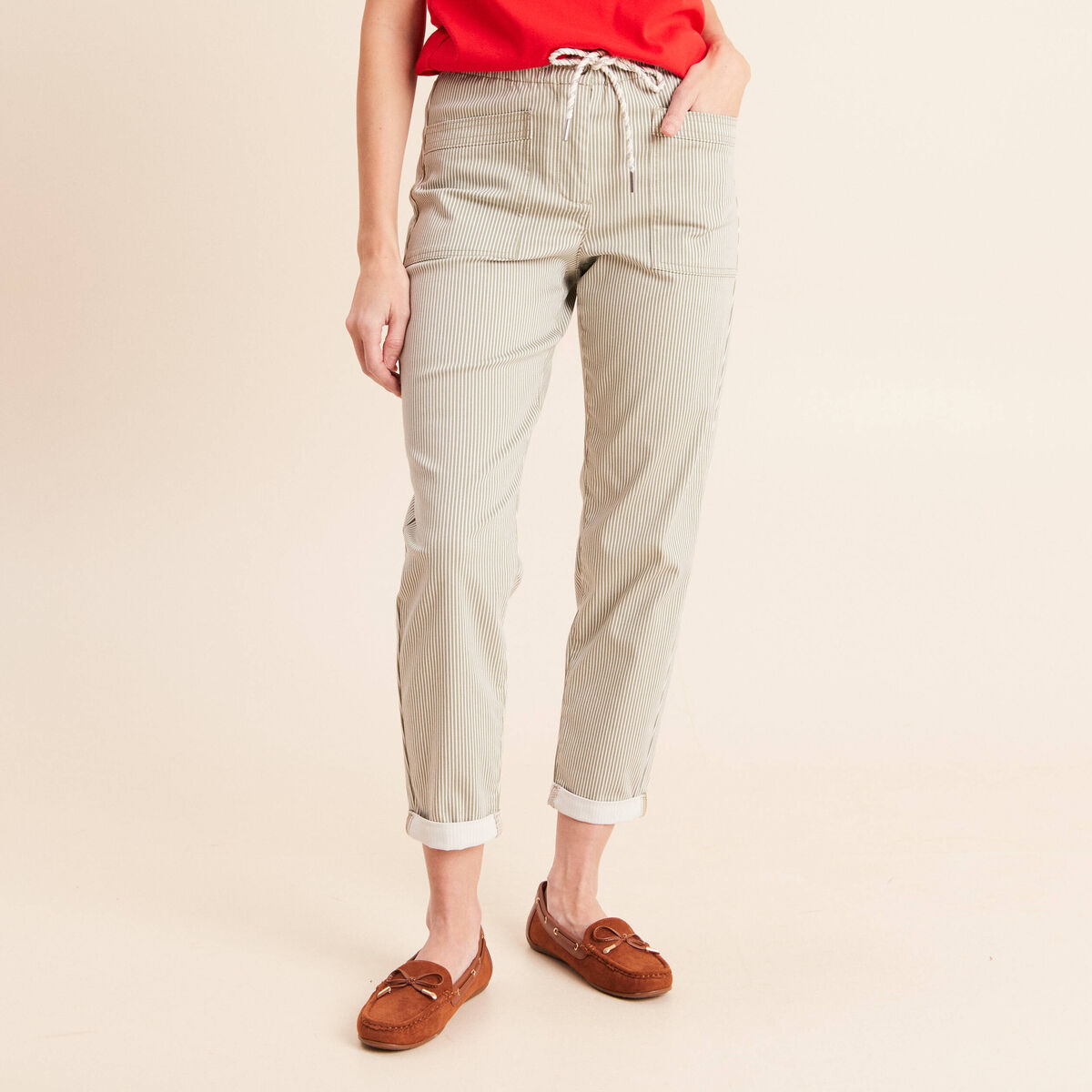 Pantalon coupe mom 7/8&egrave;me vert femme