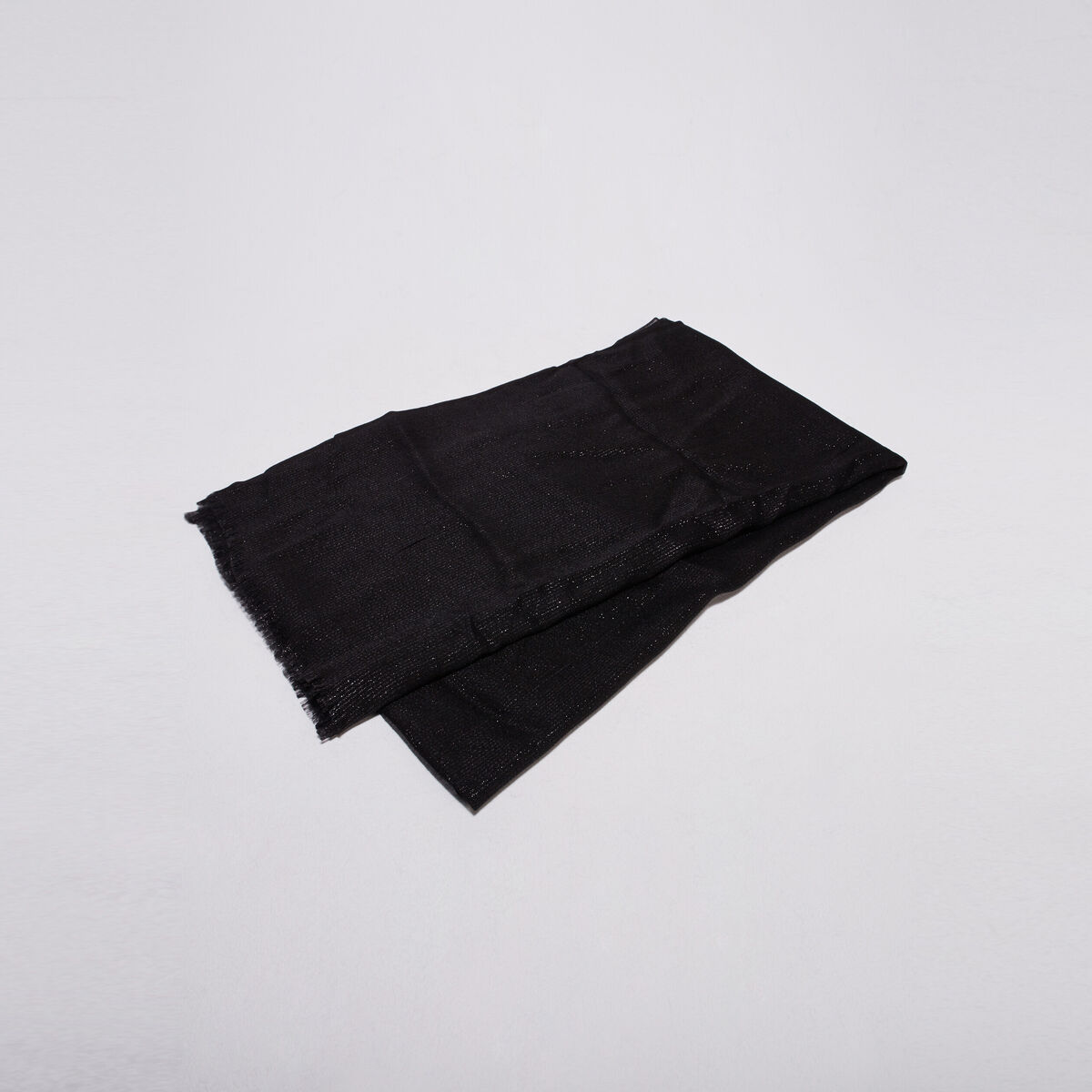 Foulard brillant &agrave; franges noir femme