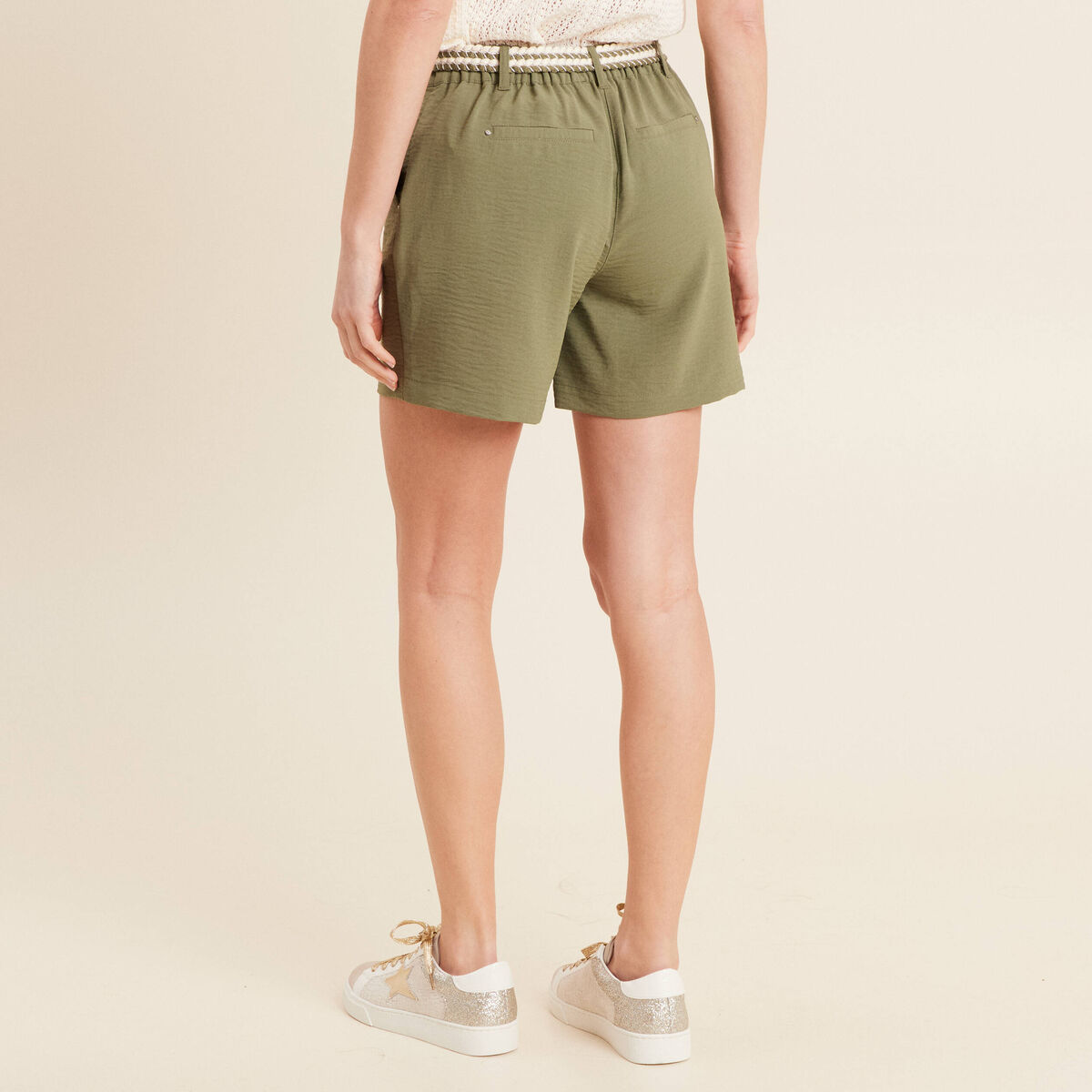 Short fluide taille basse vert kaki femme