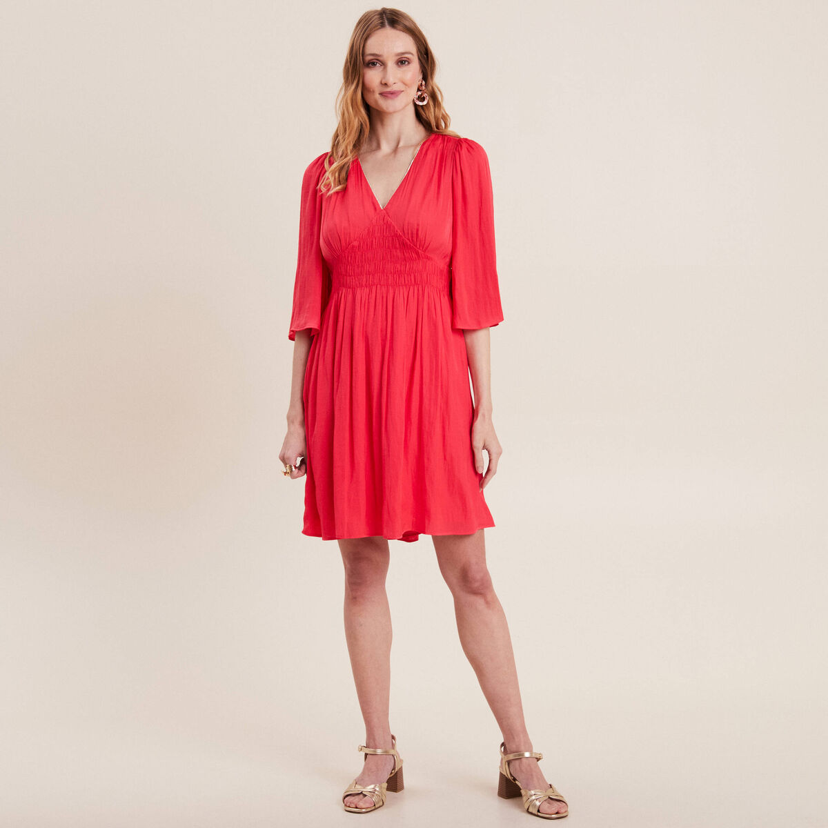 Robe empire smockée satin rose cerise femme