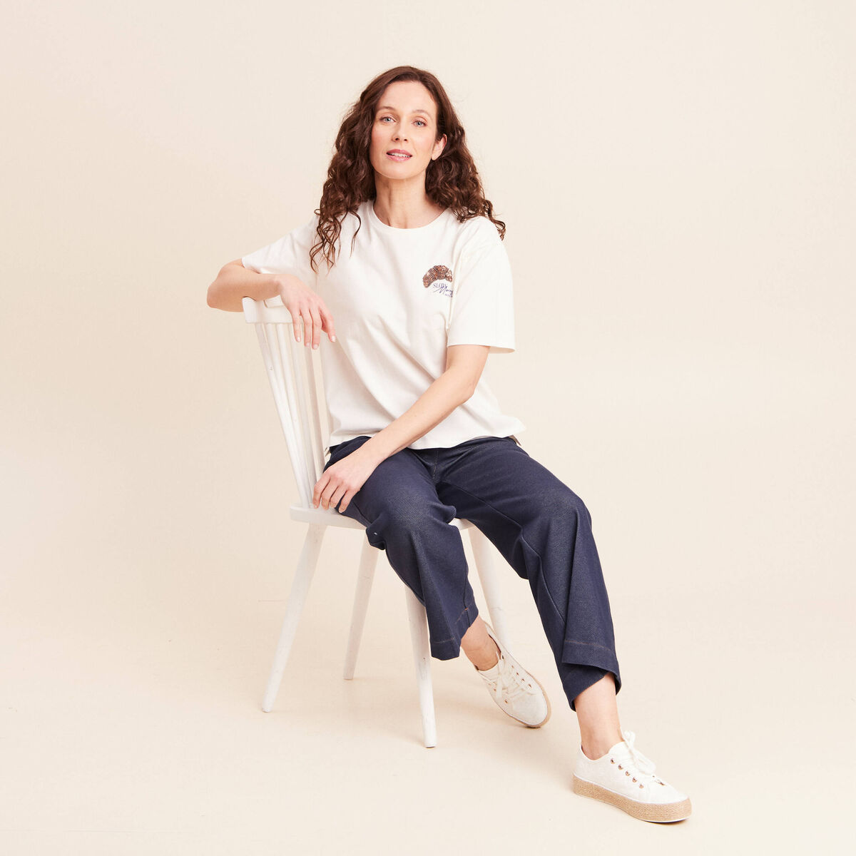 T-shirt avec print et broderie sequins ecru femme