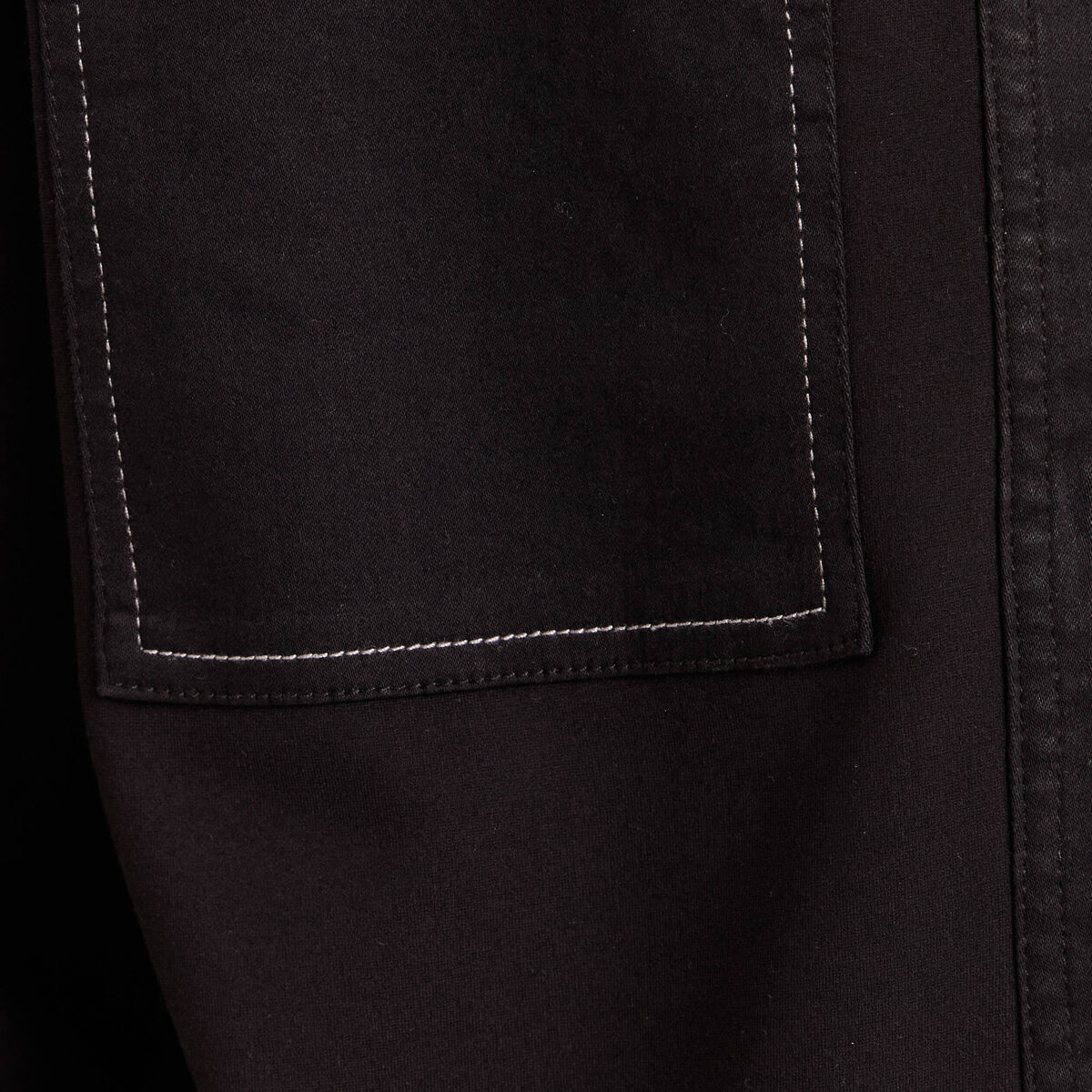 Veste droite courte manches longues denim noir femme