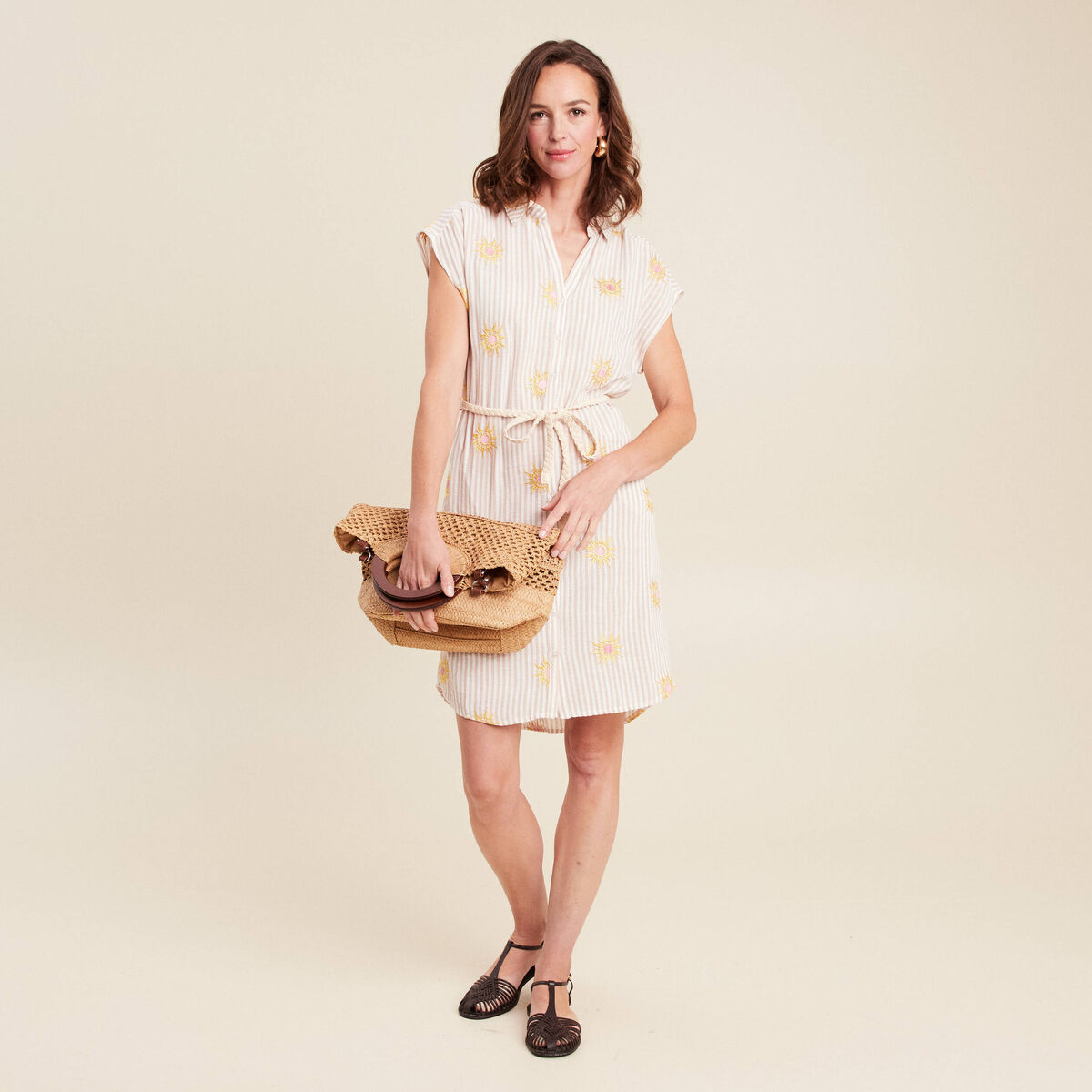 Robe courte évasée col chemise ceinturée rose femme