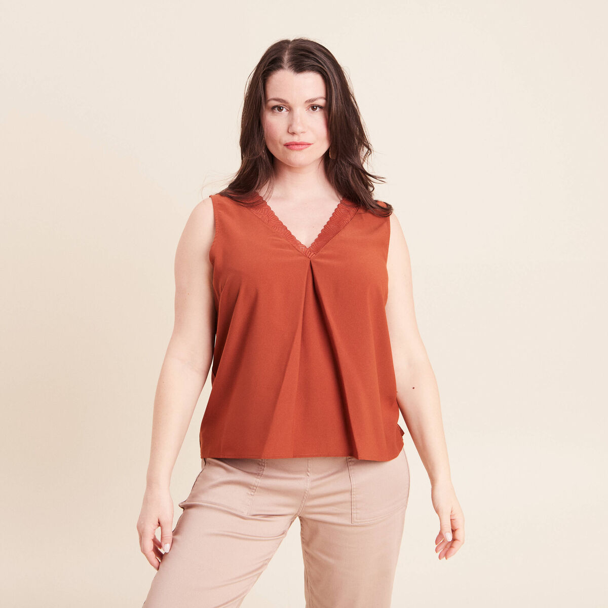 D&eacute;bardeur sans manches marron fonc&eacute; femme