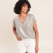 T-shirt col V manches courtes vert clair femme