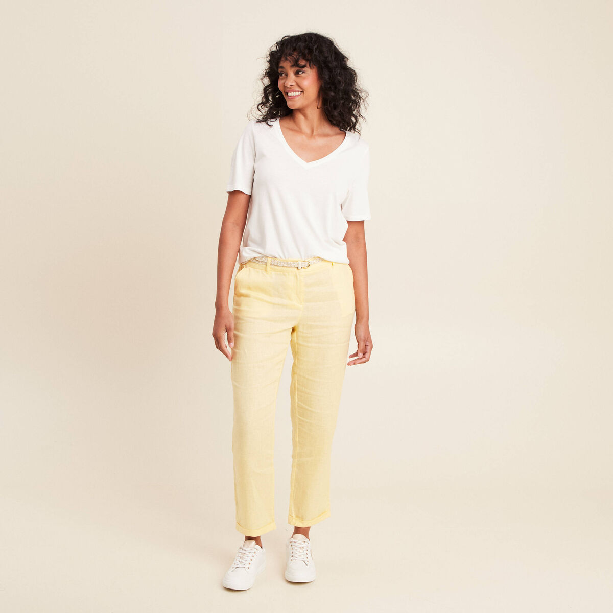 Pantalon flou ceinturé jaune clair femme