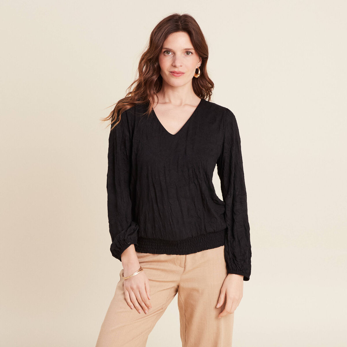 Top droit col V manches longues noir femme