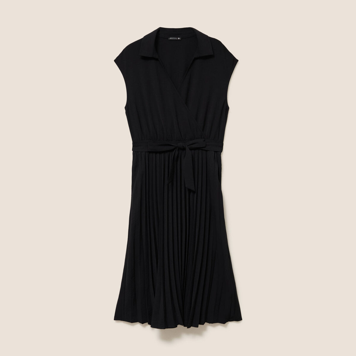 Robe &eacute;vas&eacute;e genou manches tr&egrave;s courtes noir femme