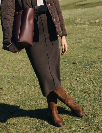 Jupe longue droite en maille marron fonc&eacute; femme