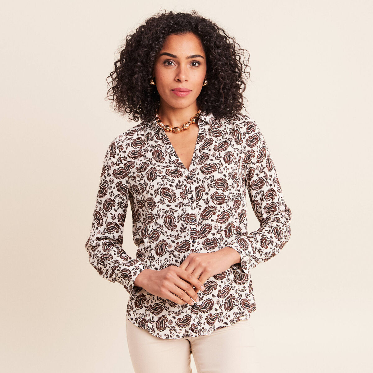 Chemise cintr&eacute;e manches longues fluide blanc femme
