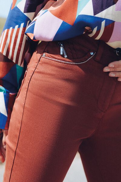 Pantalon ajusté taille haute marron cognac femme