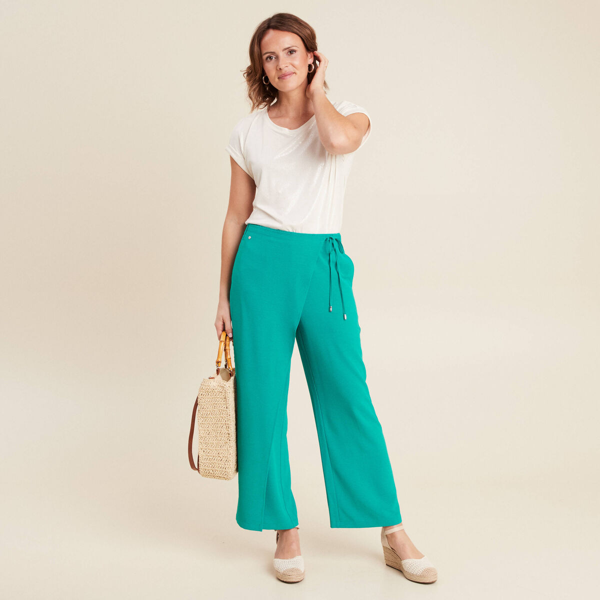 Pantalon coupe large avec pan vert &eacute;meraude femme